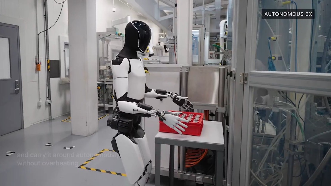 The hardworking humanoid robot Optimus. (Source: Tesla)